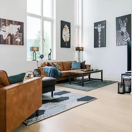 Modern Villas In Plush Town Tromso Exterior photo