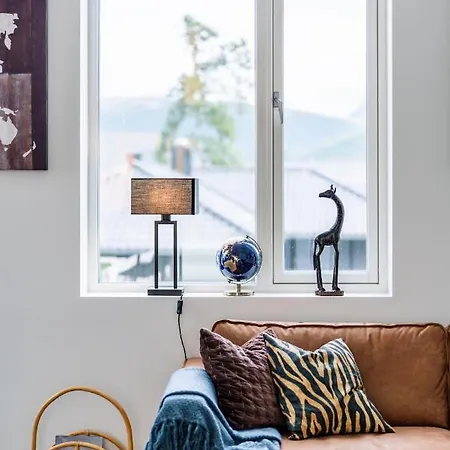 Modern Villas In Plush Town Tromso Exterior photo