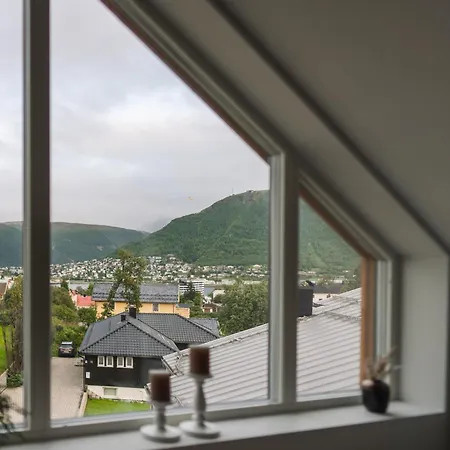 Modern Villas In Plush Town Tromso Exterior photo