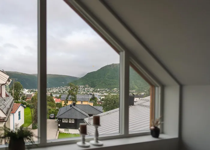 Modern Villas In Plush Town