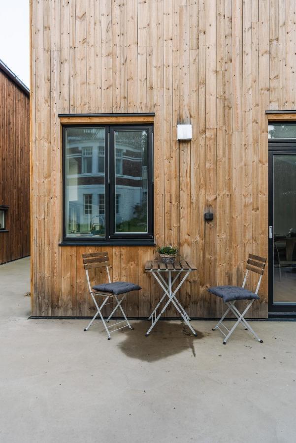 Villaer Modern In Plush Town *